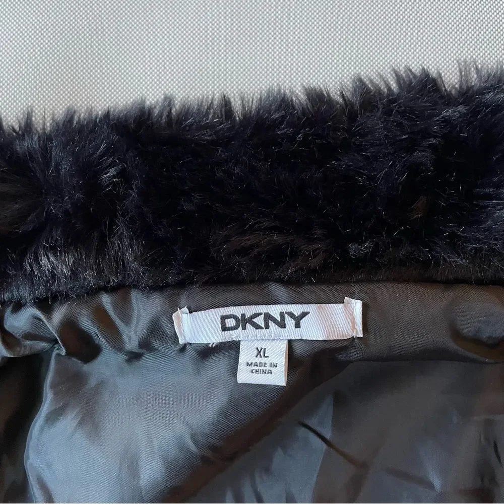 DKNY Vintage Faux Fur Jacket Kids Size XL (Fits Women’s Size Small/Medium)